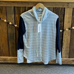 NWT Ecowish Long Sleeved Top Size Medium